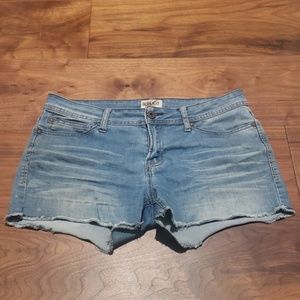 Denim Blvd Los Angeles Cutoff shorts